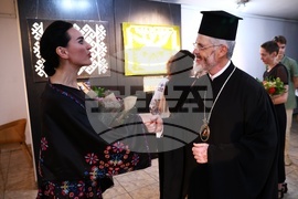 Каменни бродерии от Нова Каховка върху текстил