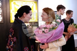 Каменни бродерии от Нова Каховка върху текстил