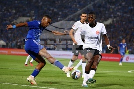 Футбол - Левски - Айнтрахт