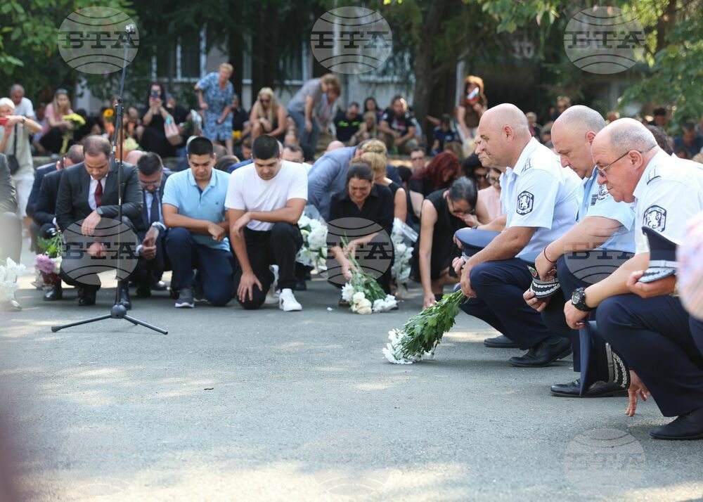 Бургас - паметна плоча за загинали полицаи - откриване