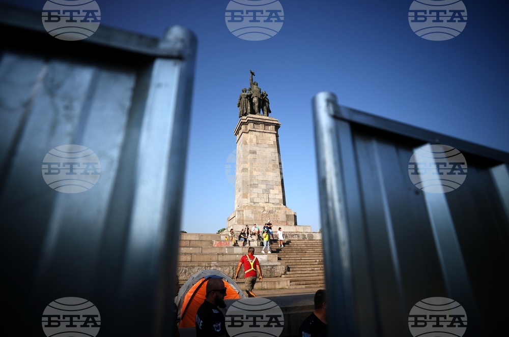 Soviet Army Monument fenced off