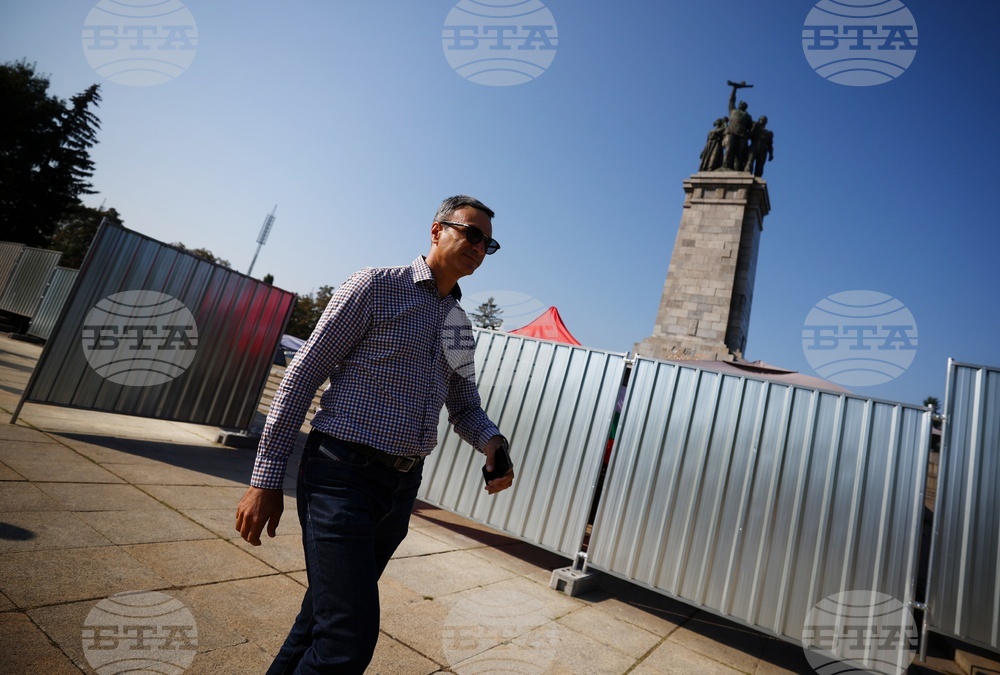 Soviet Army Monument fenced off
