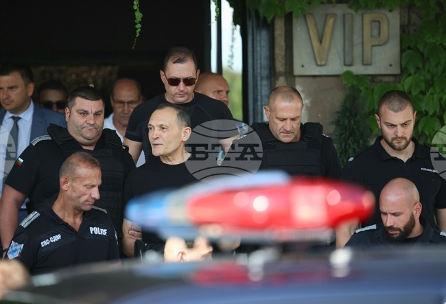 Летище София - Васил Божков