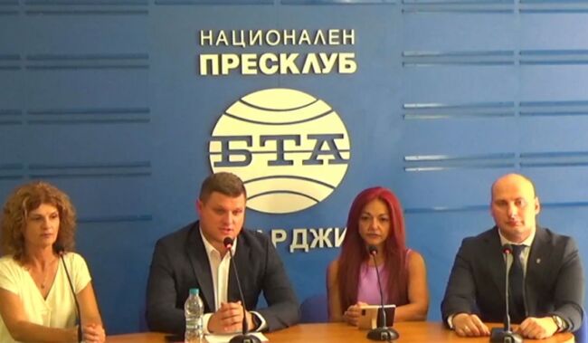 Възраждане: Стоян Таслаков представи кандидатите за кмет на Пещера, Септември и Велинград