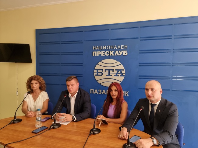 "Възраждане" представи част от кандидатите си за кметове на общини в Пазарджишка област