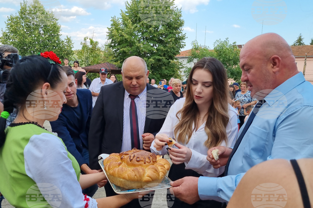 Село Крепча - Нургюл Салимова - посрещане