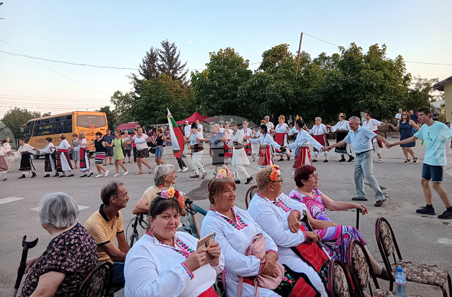 Село Ясен - традиционен събор - Община Ново село