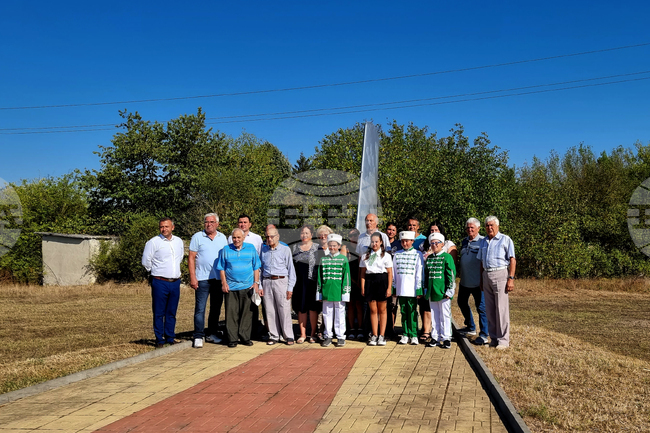 Генерал Тошево - летци-герои - почит