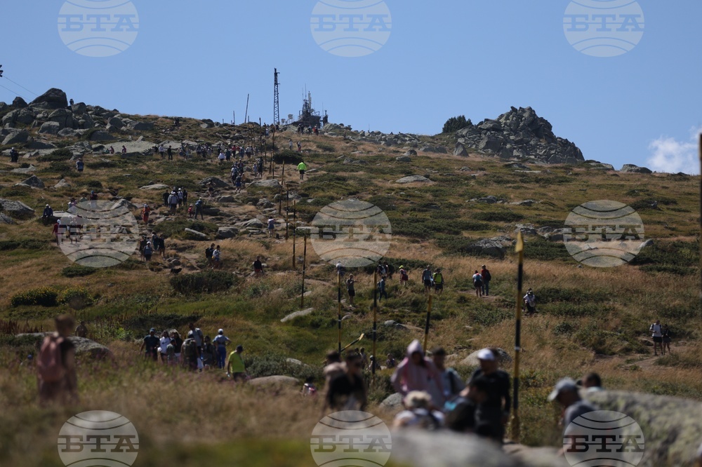 Президентът Румен Радев ще се включи в похода към Черни връх в рамките на поредицата от прояви, с които БТС отбелязва 130 години от началото на организирания туризъм в България