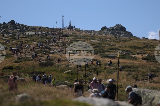 Президентът Румен Радев ще се включи в похода към Черни връх в рамките на поредицата от прояви, с които БТС отбелязва 130 години от началото на организирания туризъм в България