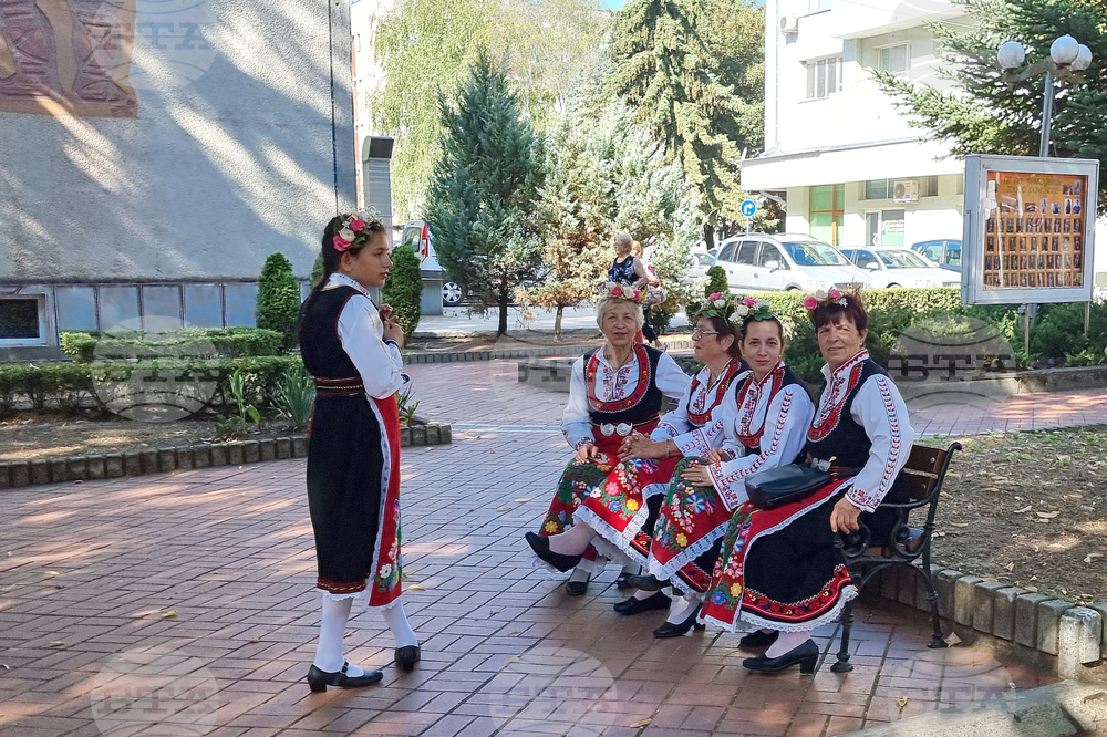 Генерал Тошево - фолклорен събор - Богородица