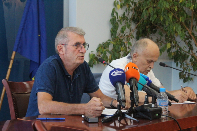 Министър Хинков: Имаме готовност да поемем 17 от ранените при инцидента в Румъния