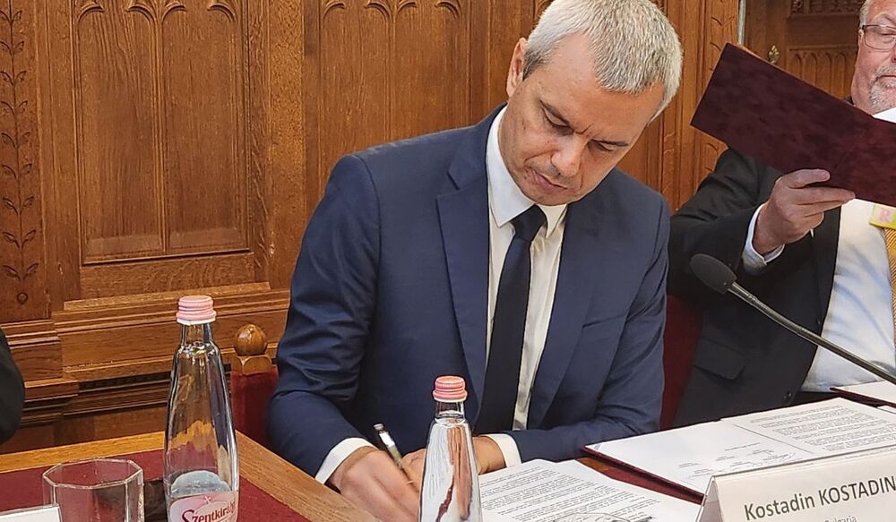 Костадинов: Тепърва ще превърнем България във фактор не само на Балканите, но и в Европа