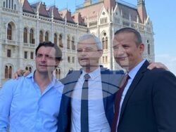 Снимка: Възраждане