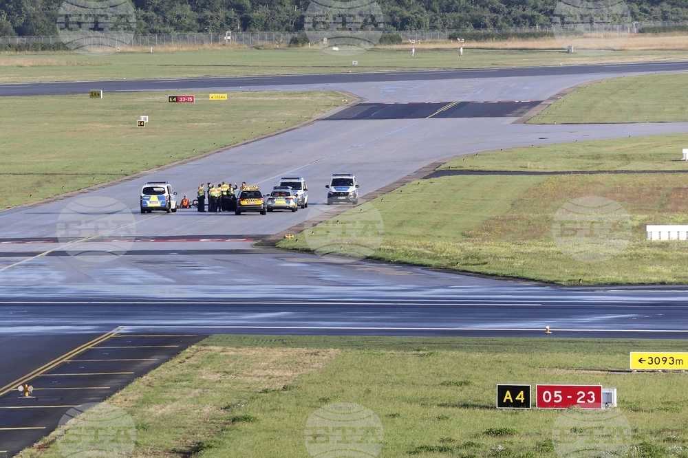 Екоактивисти, блокирали летището в Хамбург, бяха осъдени да изплатят компенсации в размер на над 400 000 евро