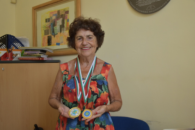 Община Ловеч: Изпълнителката Виолета Балканска обогати колекцията си с нови медали