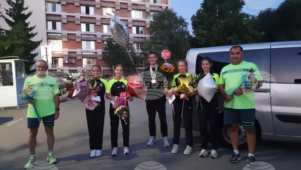 Разград - лекоатлети - Гимназиада - посрещане