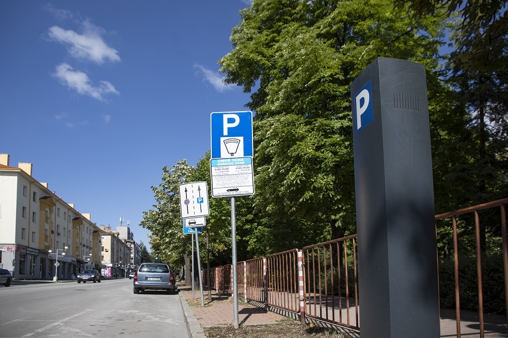 Община Шумен: Не работи SMS таксуването в зоните за платено паркиране в Шумен