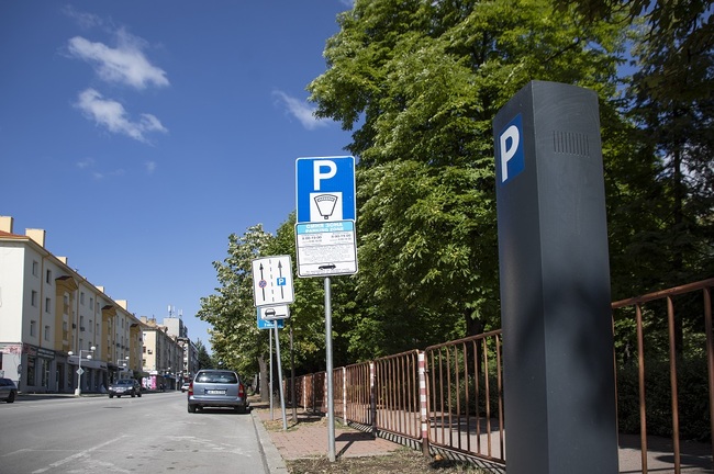 Община Шумен: Не работи SMS таксуването в зоните за платено паркиране в Шумен