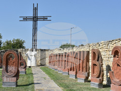 Плиска - Николай Денков - паметник - откриване