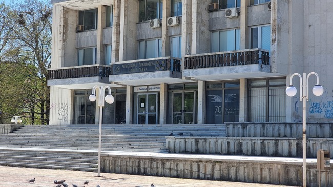 Интерактивен под за насърчаване на четенето сред подрастващите има в Регионалната библиотека "Дора Габе" в Добрич