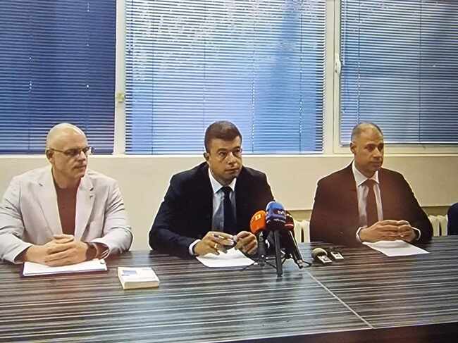 Полицията в Пловдив задържа шестима души, участвали в подмяна на идентификационни номера на автомобили