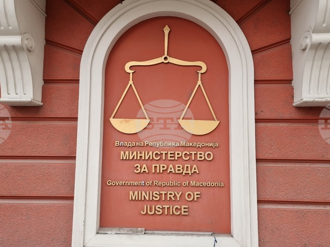 Евентуалното екстрадиране от Унгария на Груевски отново е на фокус в Северна Македония, въпреки публикации, че вече има унгарско гражданство