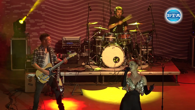 С песни на Михаела Маринова завърши вторият фестивален ден на „Аполония”