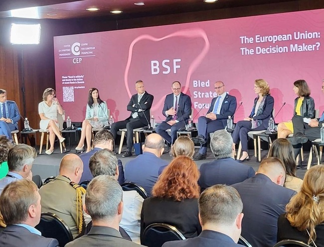 Вицепремиерът и министър на външните работи Мария Габриел: Единство, конкретни действия и полза за гражданите са ключови за ЕС като лидер във вземането на решения