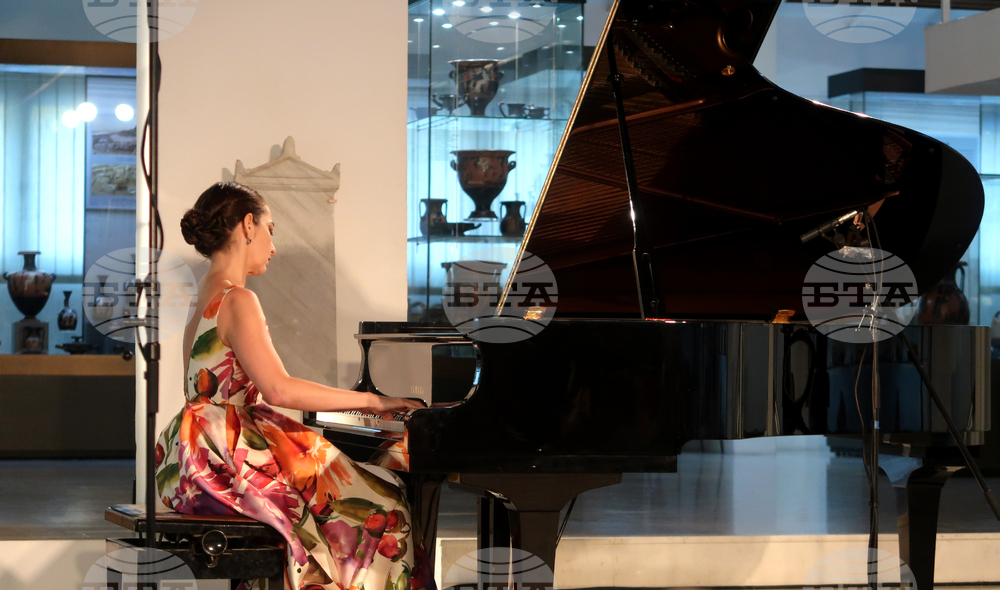 Пианистката Венета Нейнска започва европейското си турне с концерт тази вечер в Пловдив