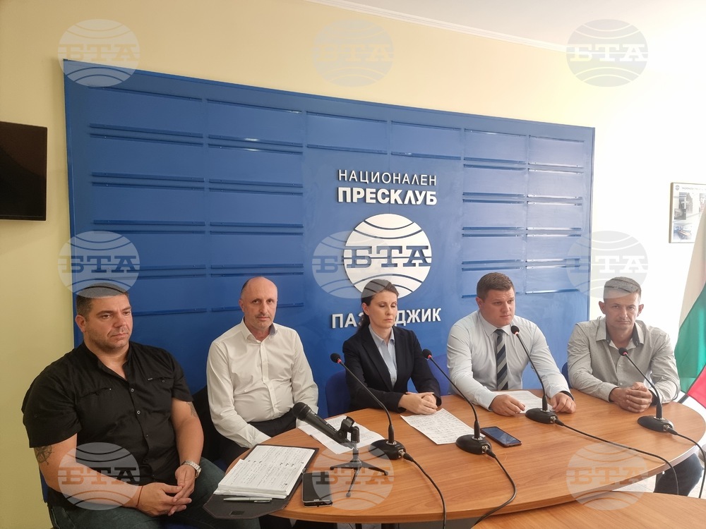 ПП "Възраждане" регистрира листата си с кандидати за общински съветници в Пазарджик