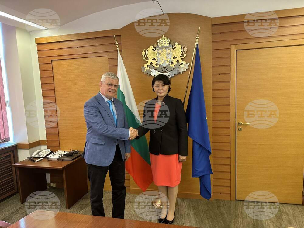 Agriculture Minister, Mongolian Ambassador Discuss Cooperation in Agriculture