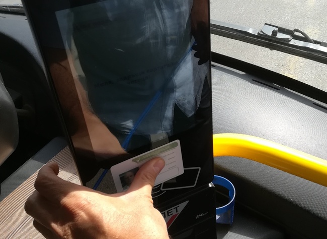 По-ниски цени при ползване на електронната билетна система в градския транспорт на Плевен гласуваха общинските съветници