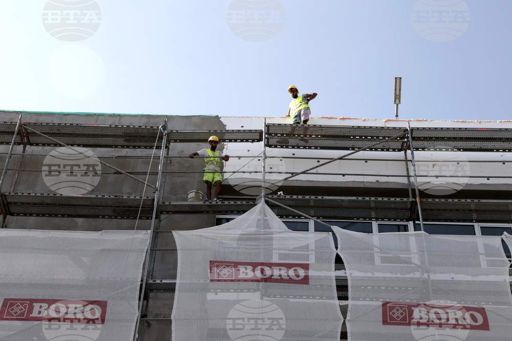 Енергийна ефективност - 2-ро СУ „Акад. Емилиян Станев“ - мерки