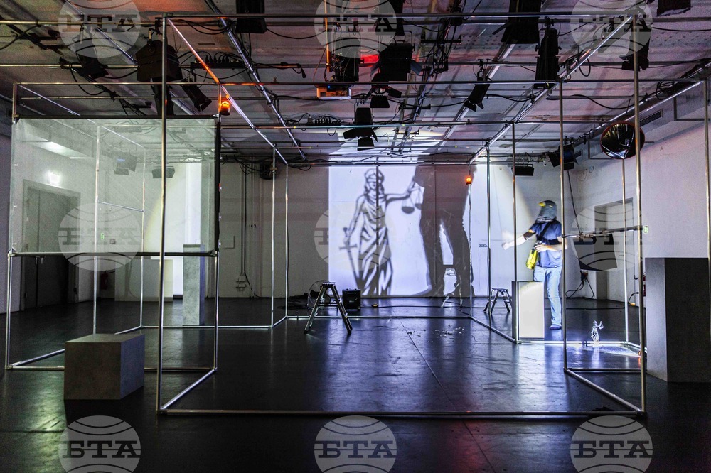 Solo Performance by French Dancer/Choreographer François Chaignaud and Documentary Theatre Open New Season at Sofia's Toplocentralata Contemporary Art Centre