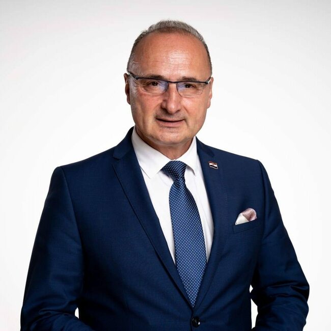 Въвеждането на граничен контрол между членките на ЕС не е суспендиране на Шенген, заяви хърватският външен министър