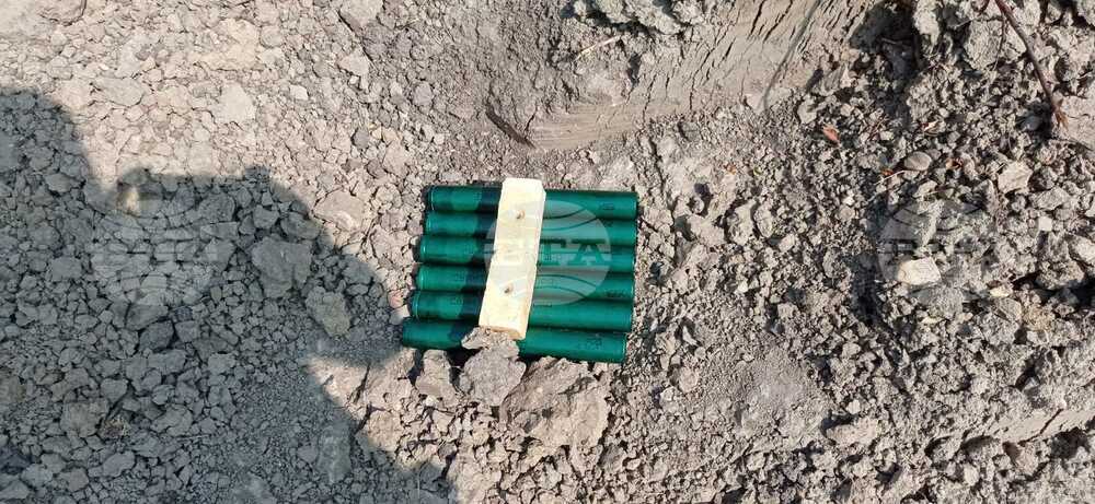 Невзривени боеприпаси, открити на плажната ивица в Обзор, са унищожени днес от военнослужещи от ВМС