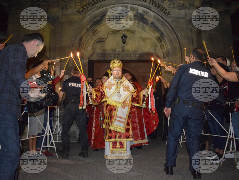 Русенският митрополит Наум: Нека бъдем вестители на Възкресението и да пазим божествения дар на живота
