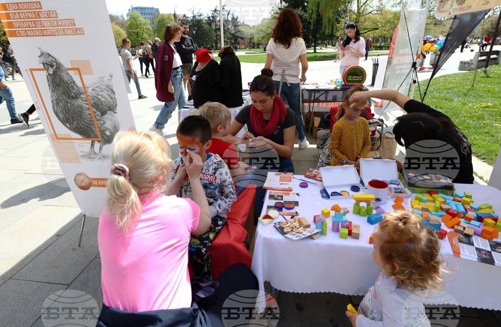 Великден без клетки