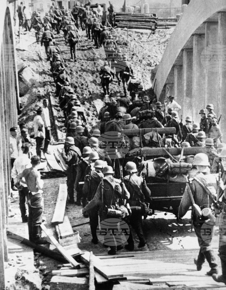 Смъртта на над 50 млн. души носи войната, започнала на 1 септември 1939 г.