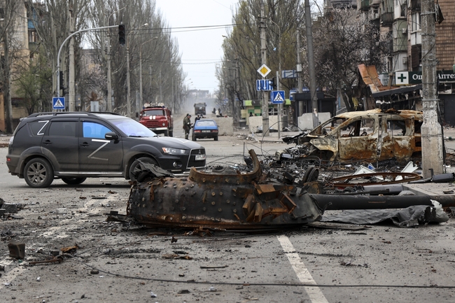Москва обявява едностранно прекратяване на огъня, за да могат мирните граждани да напуснат Азовстал, съобщи министерството на отбраната