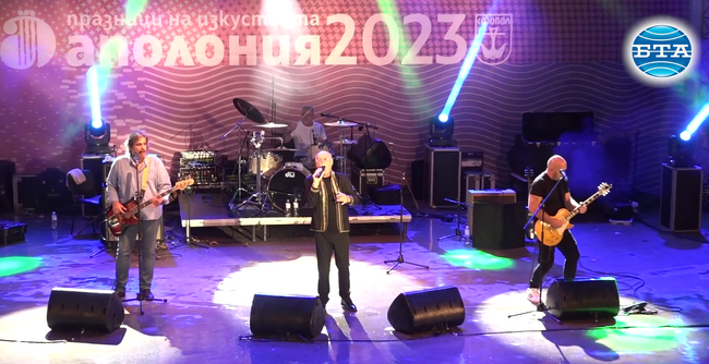 Повече от час публиката в Созопол пя със „Сигнал” на концерта за 45-ата им годишнина