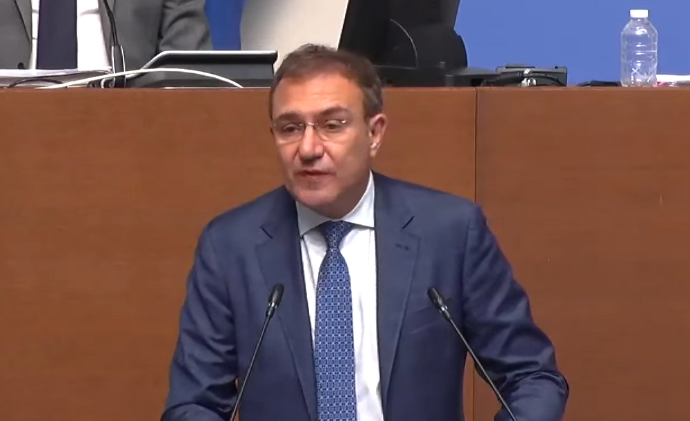 Гуцанов към управляващите: Не може по време на война от Съвета по отбрана да изкарвате службите, които са ключови за вземането на решения