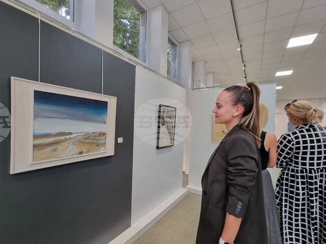 Благоевград - изложба - „Стъпки във времето“