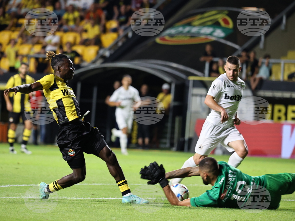 Пловдив - футбол - Ботев (Пловдив) - Славия (София)