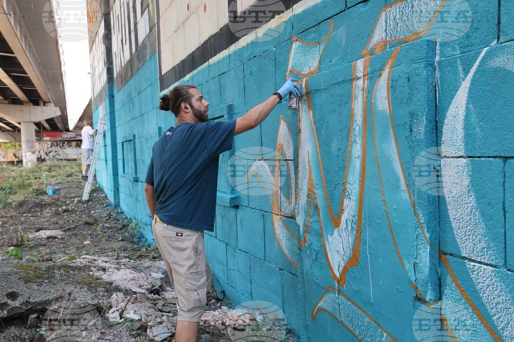 Фестивал за графити и улично изкуство "МОСТЪ"