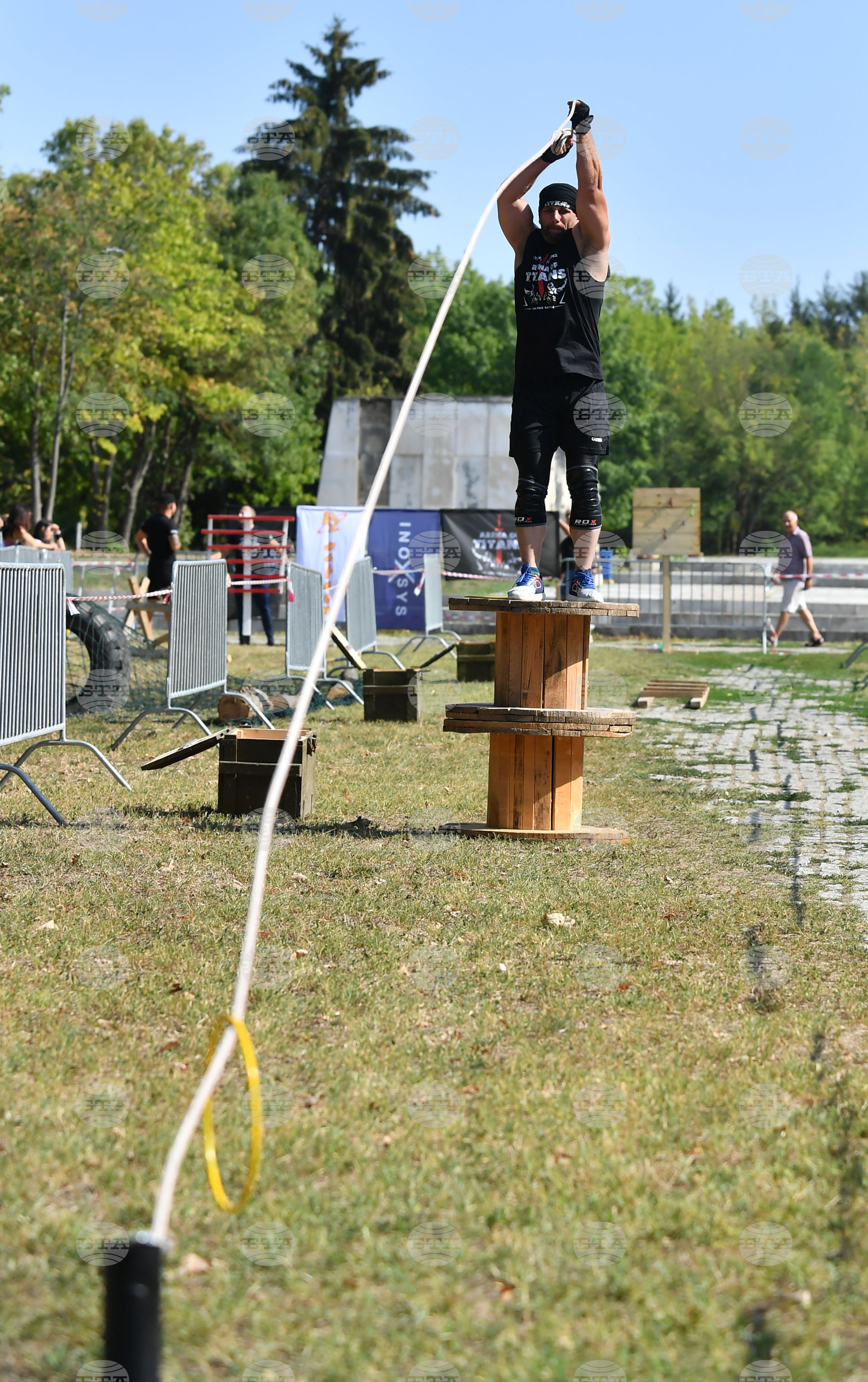 Разград - "Арена на титаните" - състезание - благотворителност