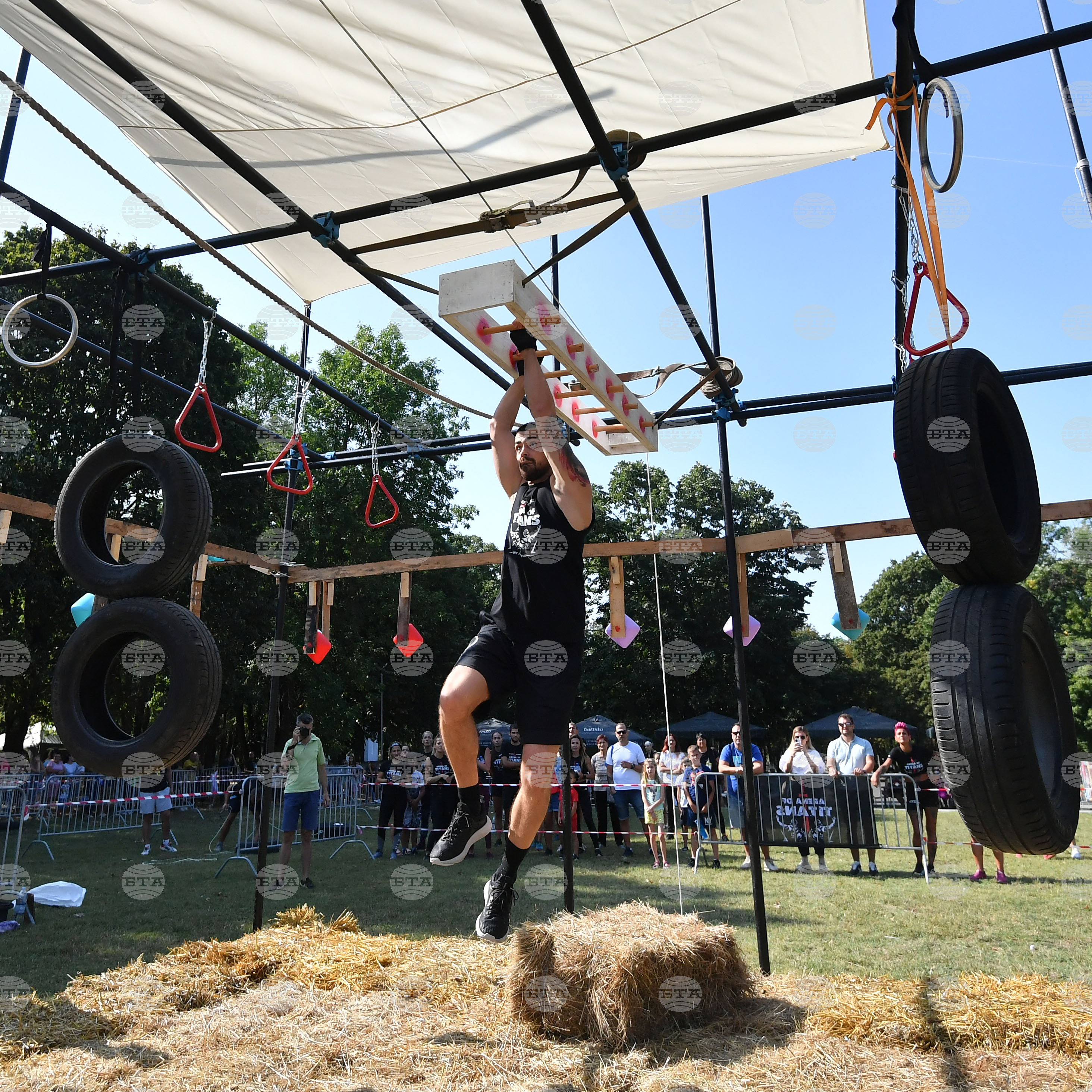 Разград - "Арена на титаните" - състезание - благотворителност