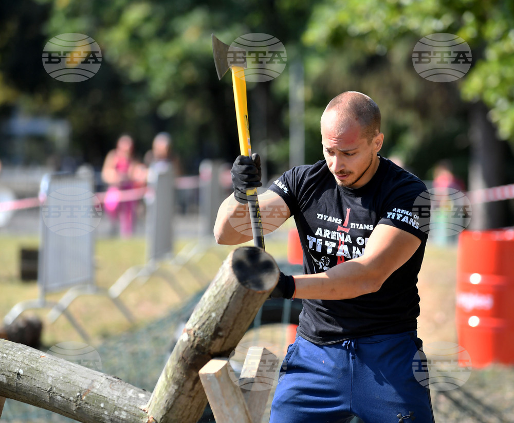 Разград - "Арена на титаните" - състезание - благотворителност