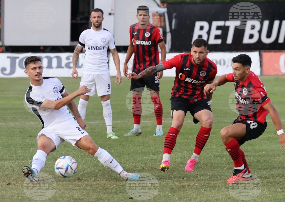 Футбол - Локомотив (София) - Етър (Велико Търново)